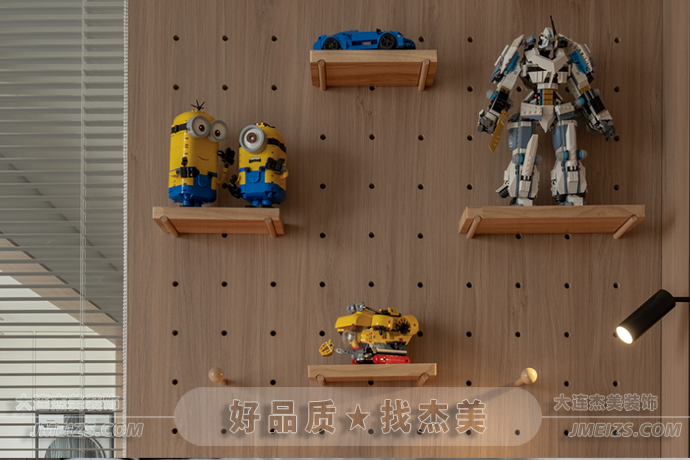 大連裝修潮流趨勢(shì)之現(xiàn)代簡約案例賞析典雅素凈溫潤空間15.png
